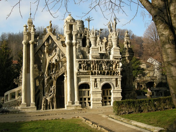 Ferdinand Cheval Palace neboli Ideal Palace (Francie)